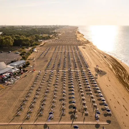 Villa Cozy Oasis For Families-beahost Bibione